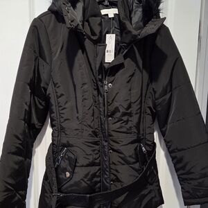 New York & Co. Women's Black Puffer Jacket w/belt and detachable hood Size M.
